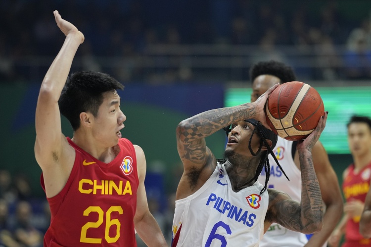 3年前今天:中国男篮不敌菲律宾无缘奥运资格赛 克拉克森单节24分 3年前今天:中国男篮不敌菲律宾无缘奥运资格赛 克拉克森单节24分